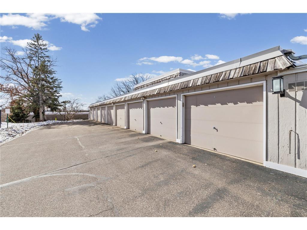 6016 Golden Valley Road Minneapolis, MN 55422 - Photo 19 of 23