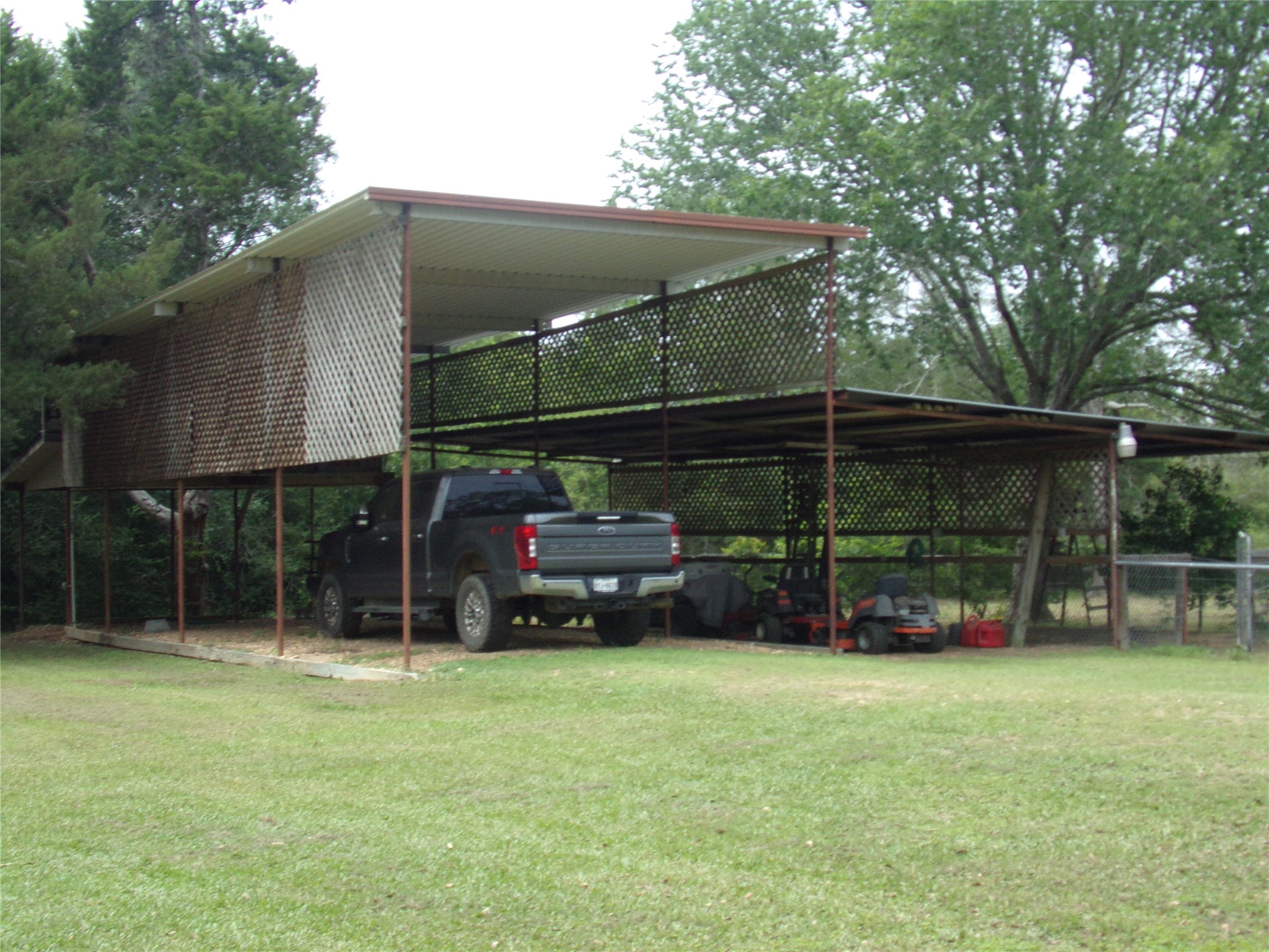 1015 Coy Road Weimar, TX 78962 - Photo 4 of 28