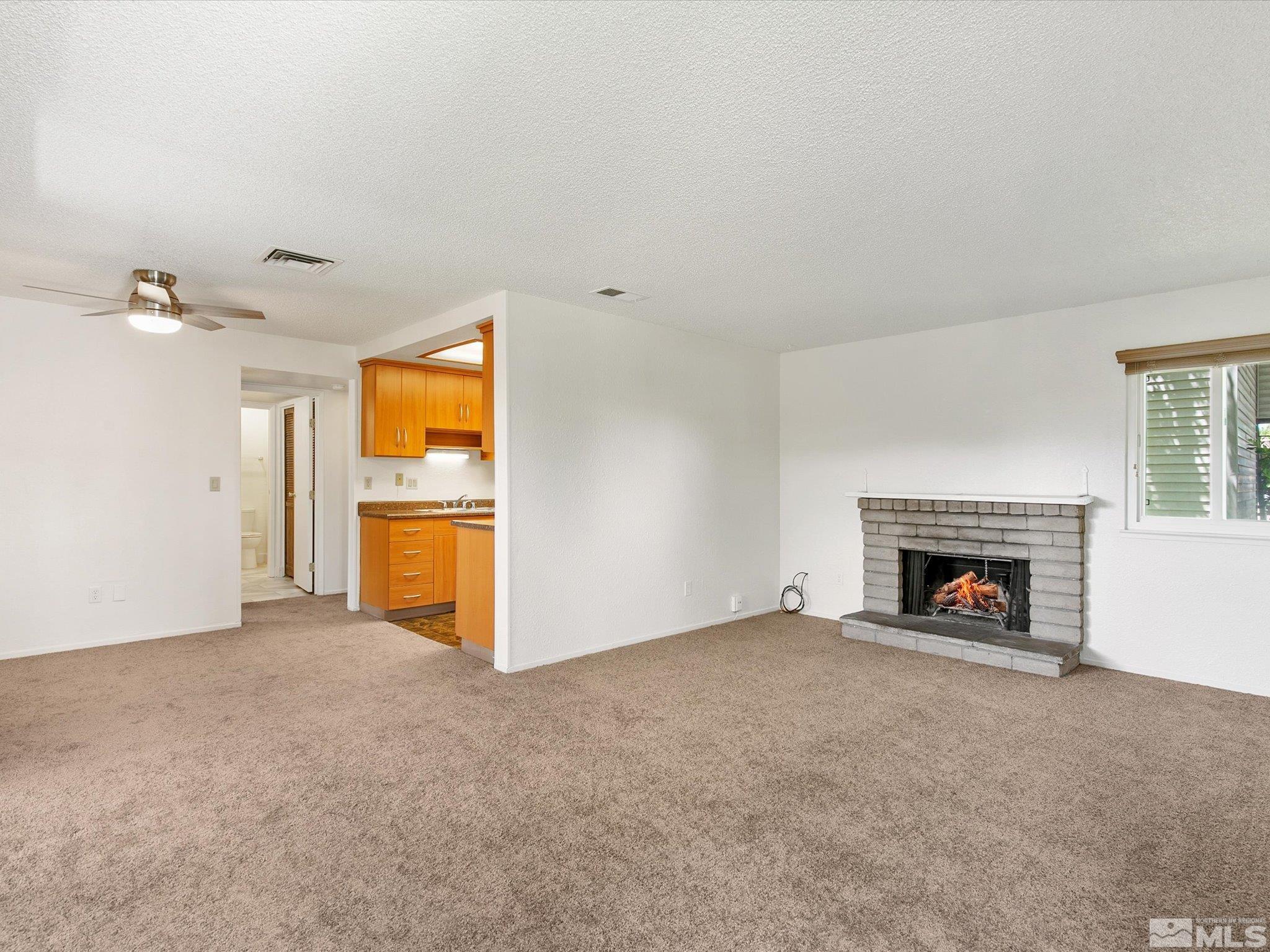 2117 Roundhouse Road Sparks, NV 89431 - Photo 4 of 27 Photo 4