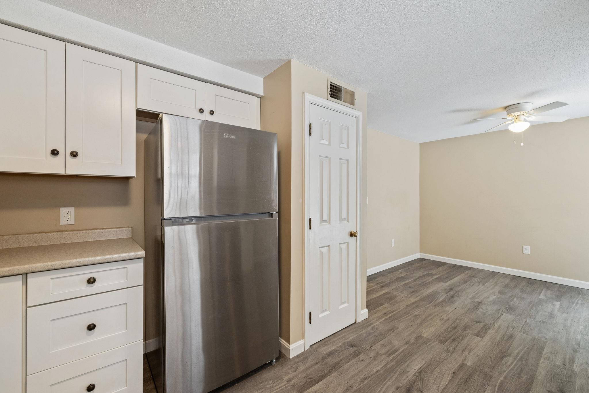 73 East Ridge Road Merrimack, NH 03054 - Photo 4 of 40