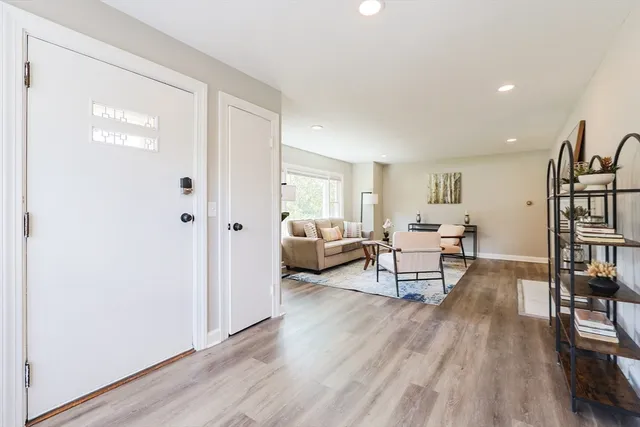 $585,000 | 256 South Main Street, Hopedale, MA 01747