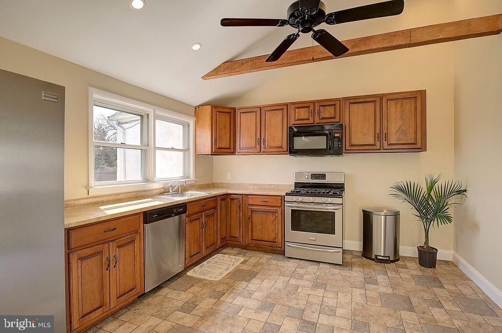 675 Phillips Road Warminster, PA 18974 - Photo 10 of 29 Gallery Image 10