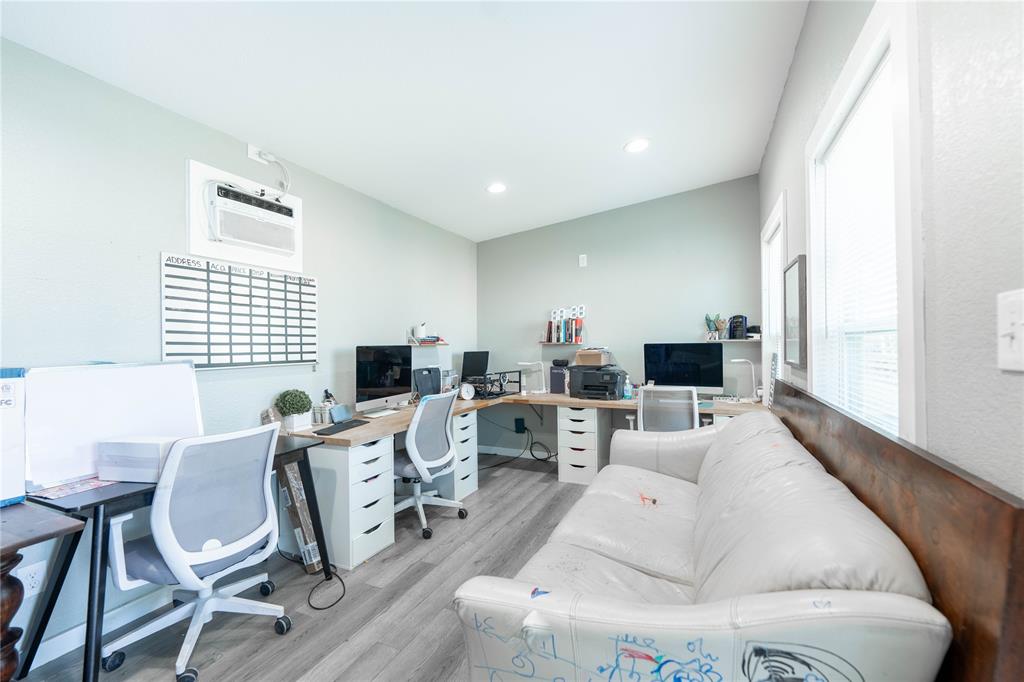 2519 Chalk Hill Road Dallas, TX 75212 - Photo 9 of 9