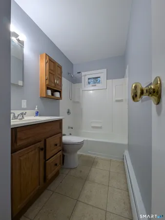 $1,700 | 189 Melrose Road, East Windsor, CT 06016