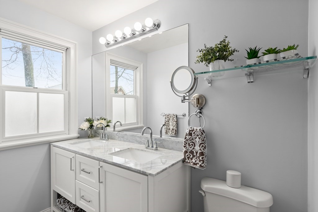 13 Mill Street, Unit 1 Boston, MA 02122 - Photo 14 of 29