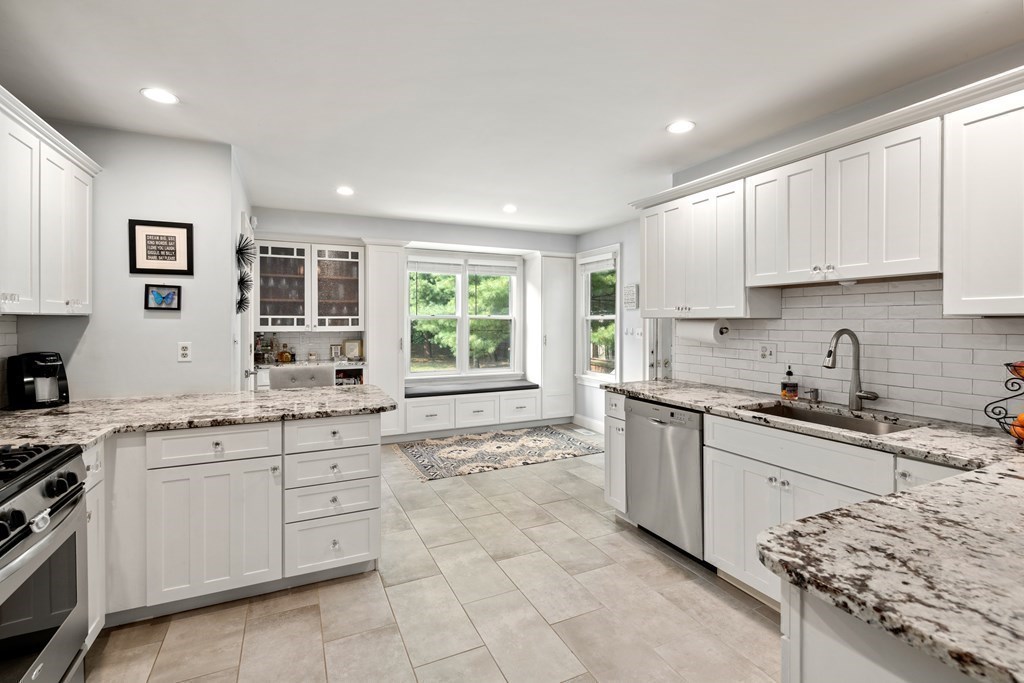 13 Mill Street, Unit 1 Boston, MA 02122 - Photo 20 of 29