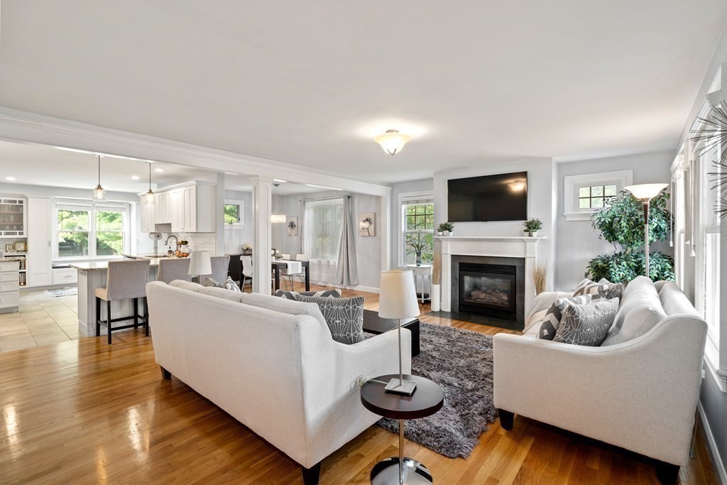 13 Mill Street, Unit 1 Boston, MA 02122 - Photo 3 of 29