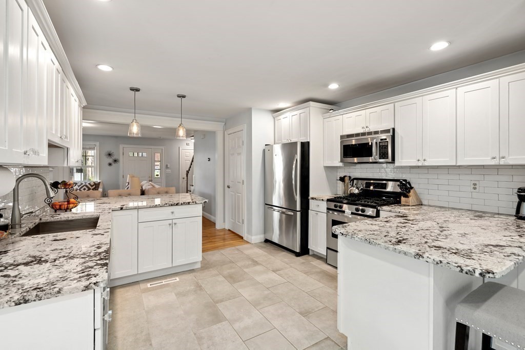 13 Mill Street, Unit 1 Boston, MA 02122 - Photo 7 of 29
