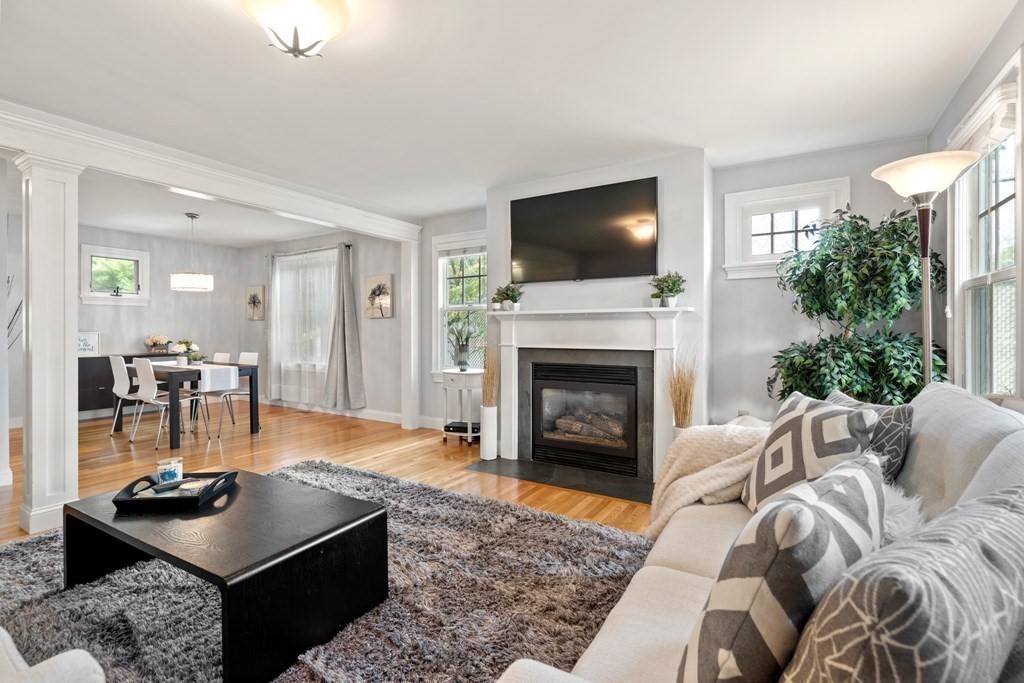 13 Mill Street, Unit 1 Boston, MA 02122 - Photo 8 of 29