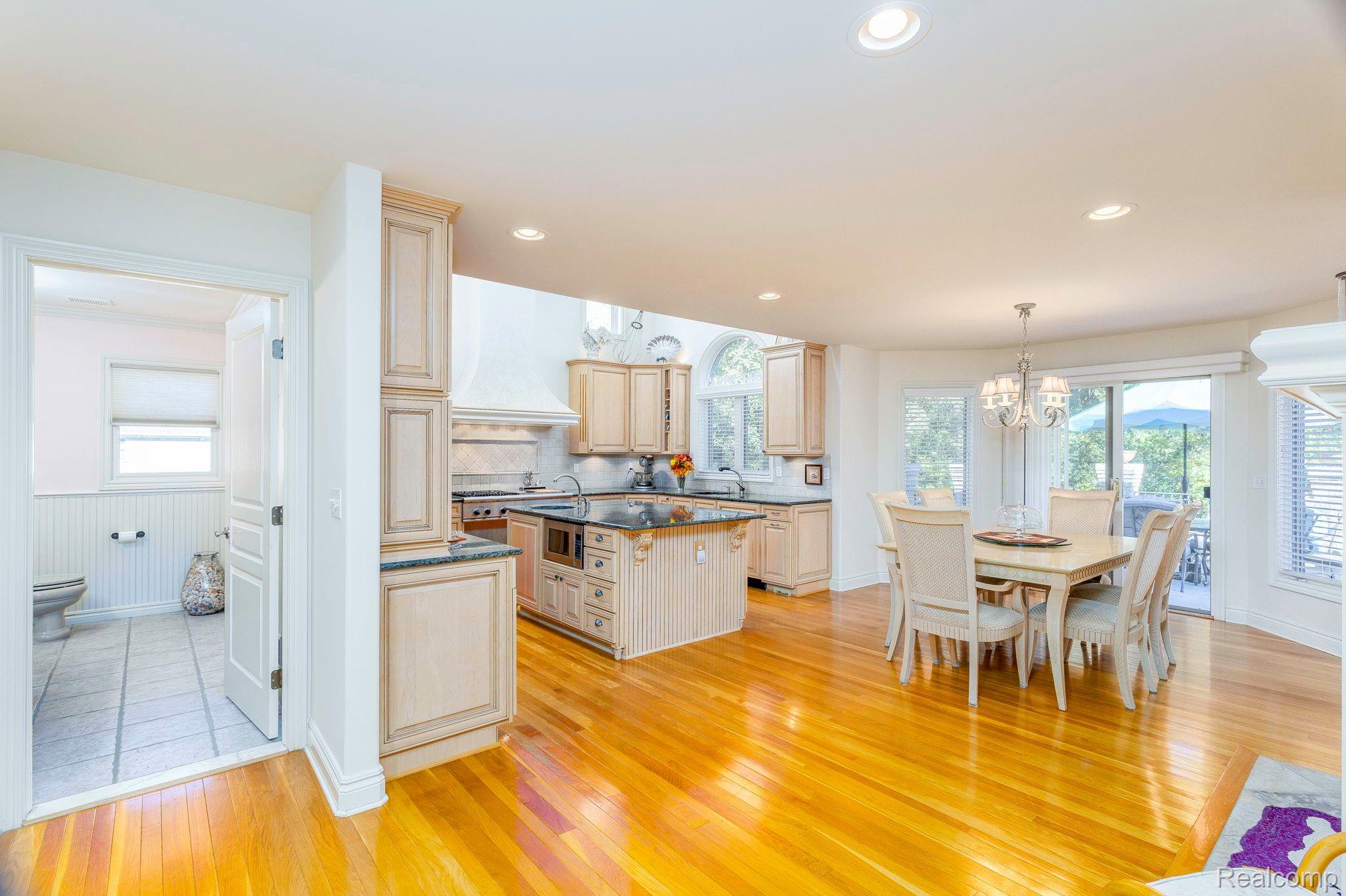 49302 Monte Road New Baltimore, MI 48047 - Photo 10 of 53 Gallery Image 10