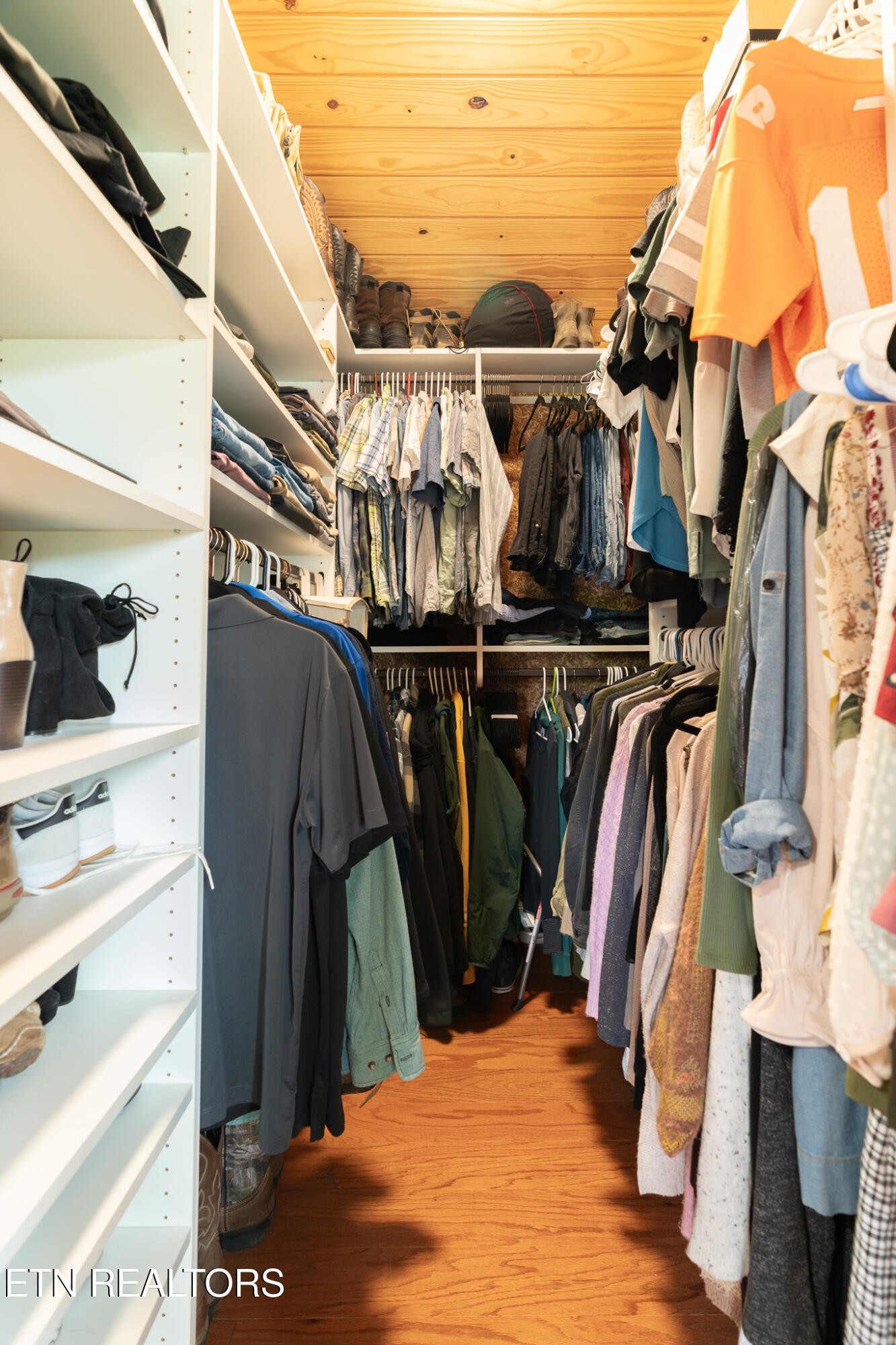1055 Laurel Bluff Road Kingston, TN 37763 - Photo 21 of 35 a view of walk in closet with clothes and shoes