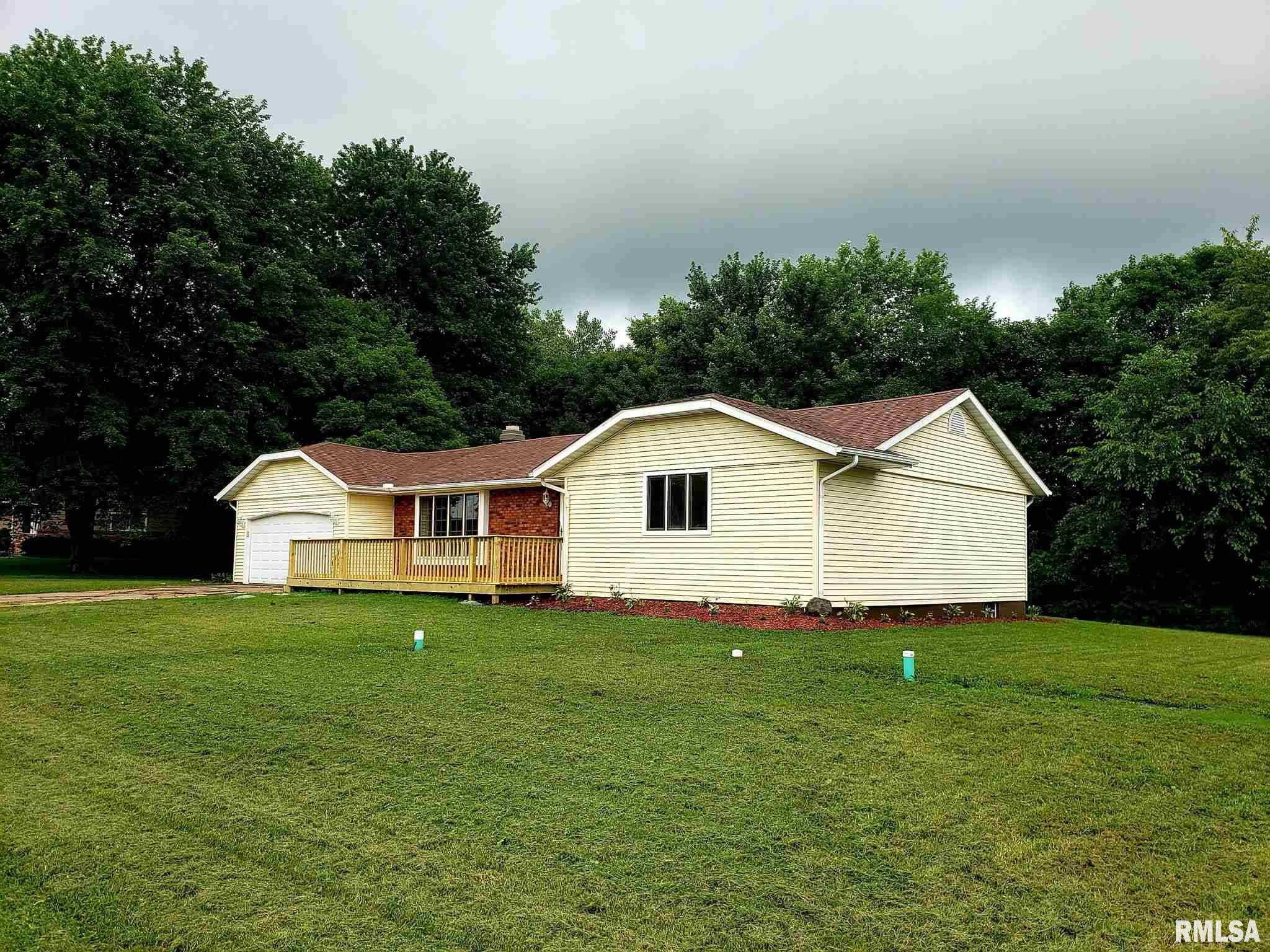 2 Marion Point Pekin, IL 61554 - Photo 3 of 30 Gallery Image 3