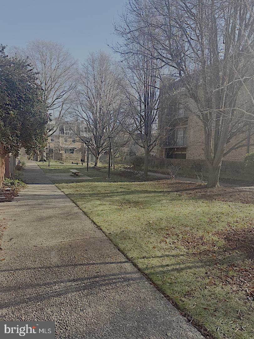 626 G Street Southwest Washington, DC 20024 - Photo 44 of 45