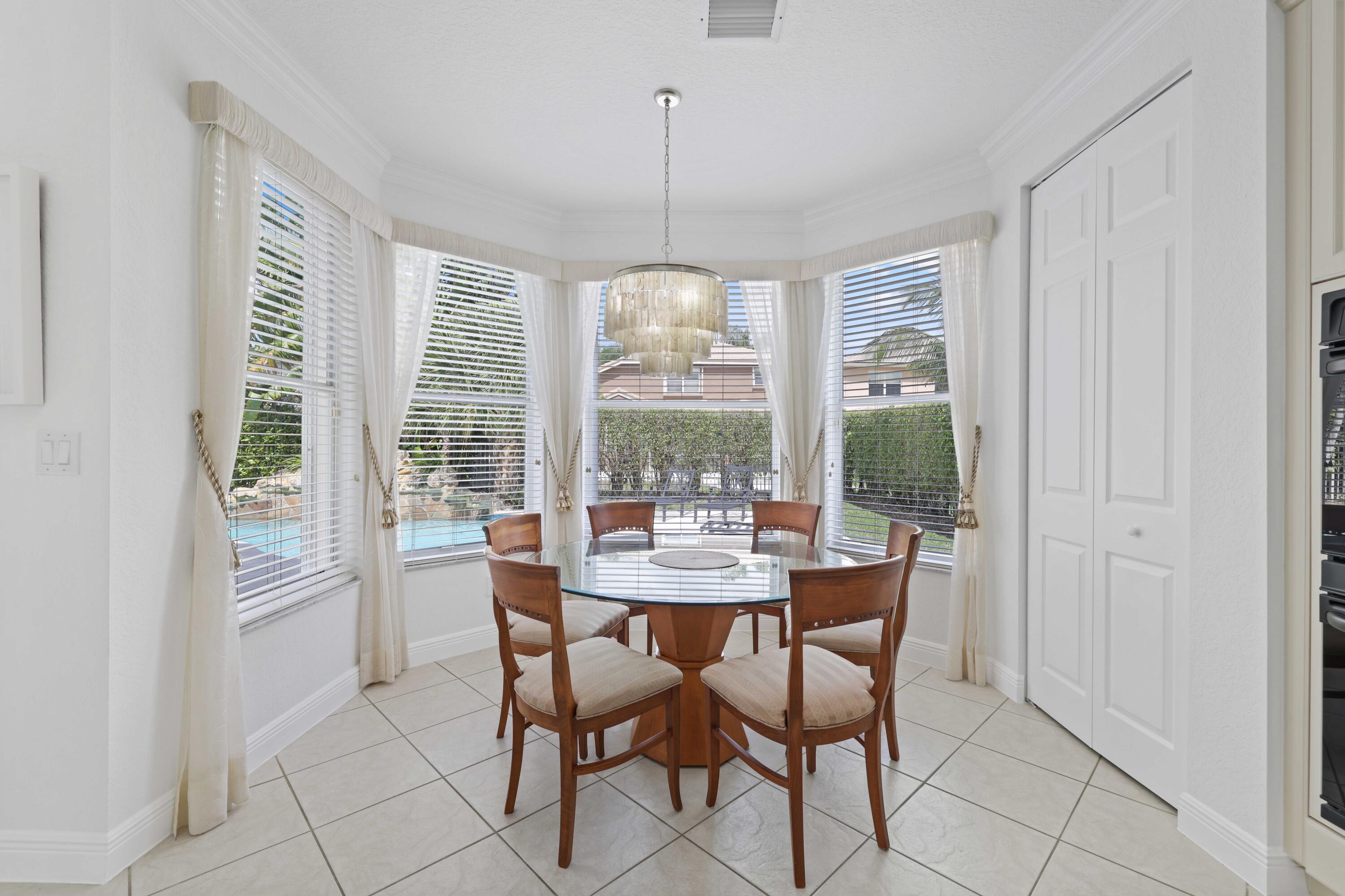 19353 Skyridge Circle Boca Raton, FL 33498 - Photo 23 of 50 19353 Skyridge - 24