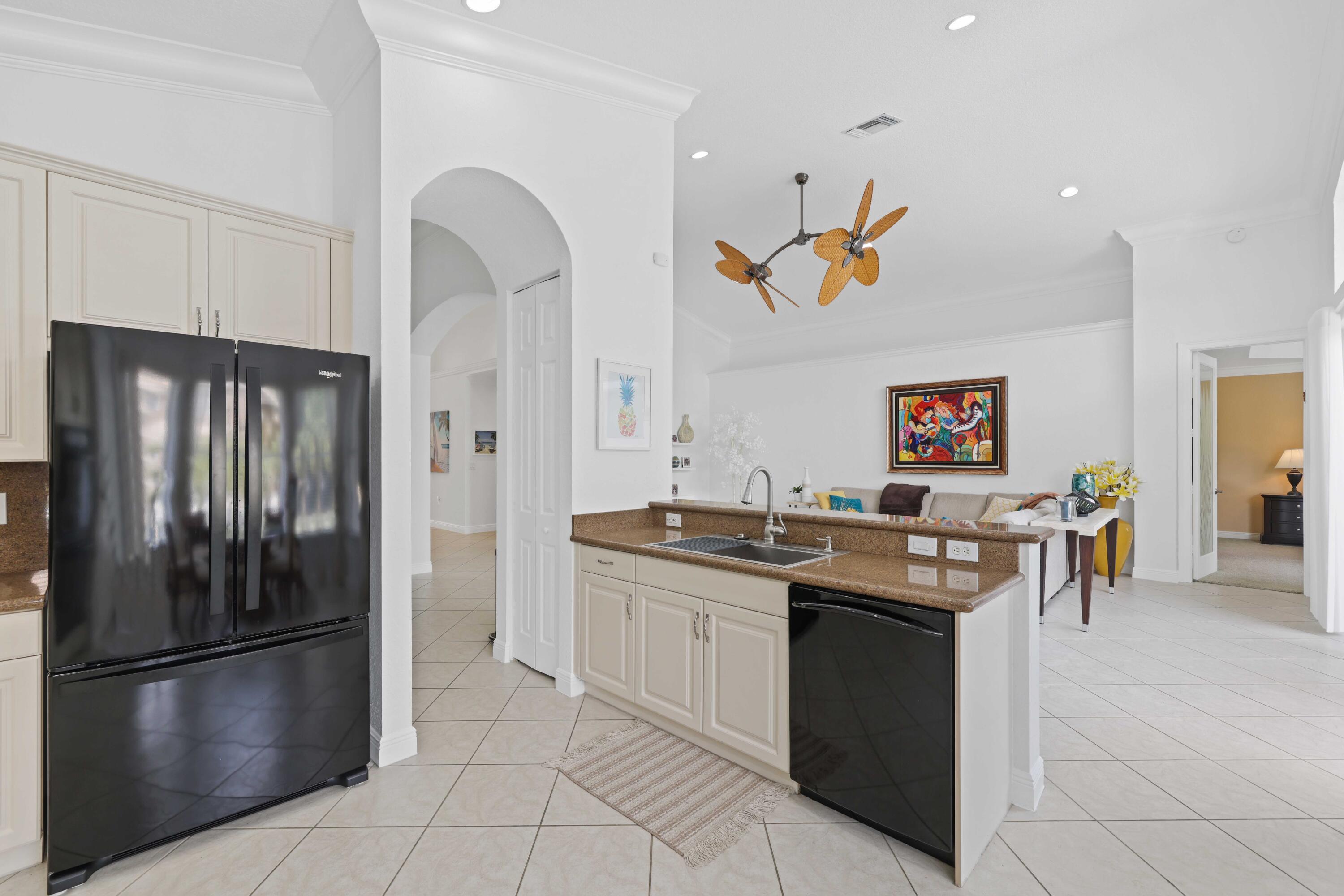 19353 Skyridge Circle Boca Raton, FL 33498 - Photo 24 of 50 19353 Skyridge - 25