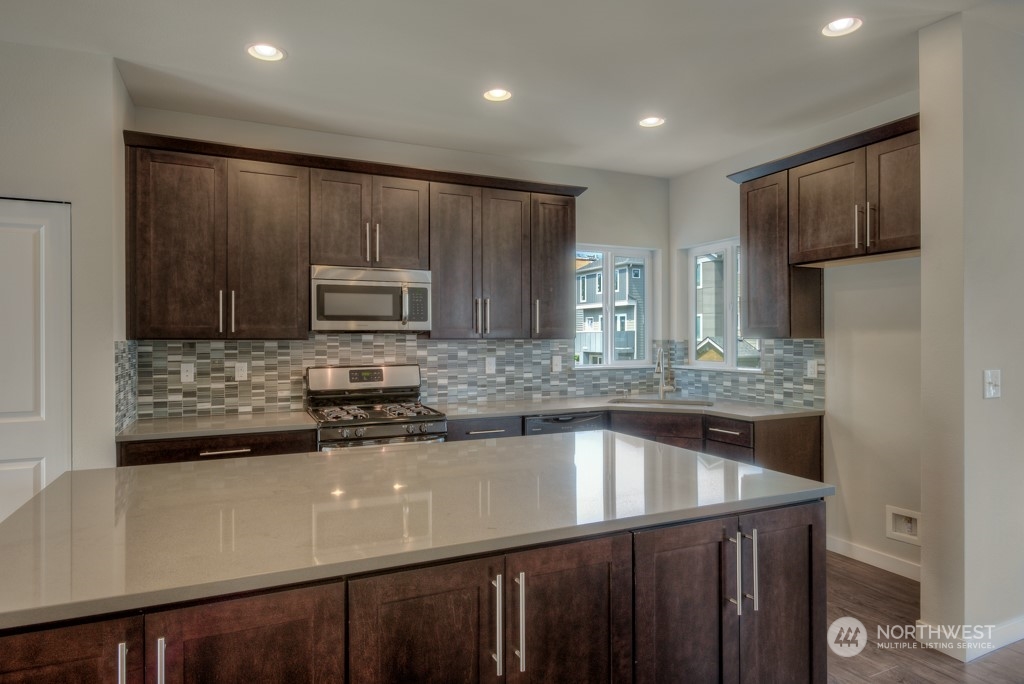 307 207th Street Southeast, Unit EH08 Bothell, WA 98012 - Photo 16 of 26