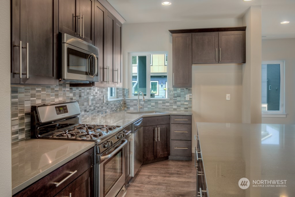 307 207th Street Southeast, Unit EH08 Bothell, WA 98012 - Photo 17 of 26