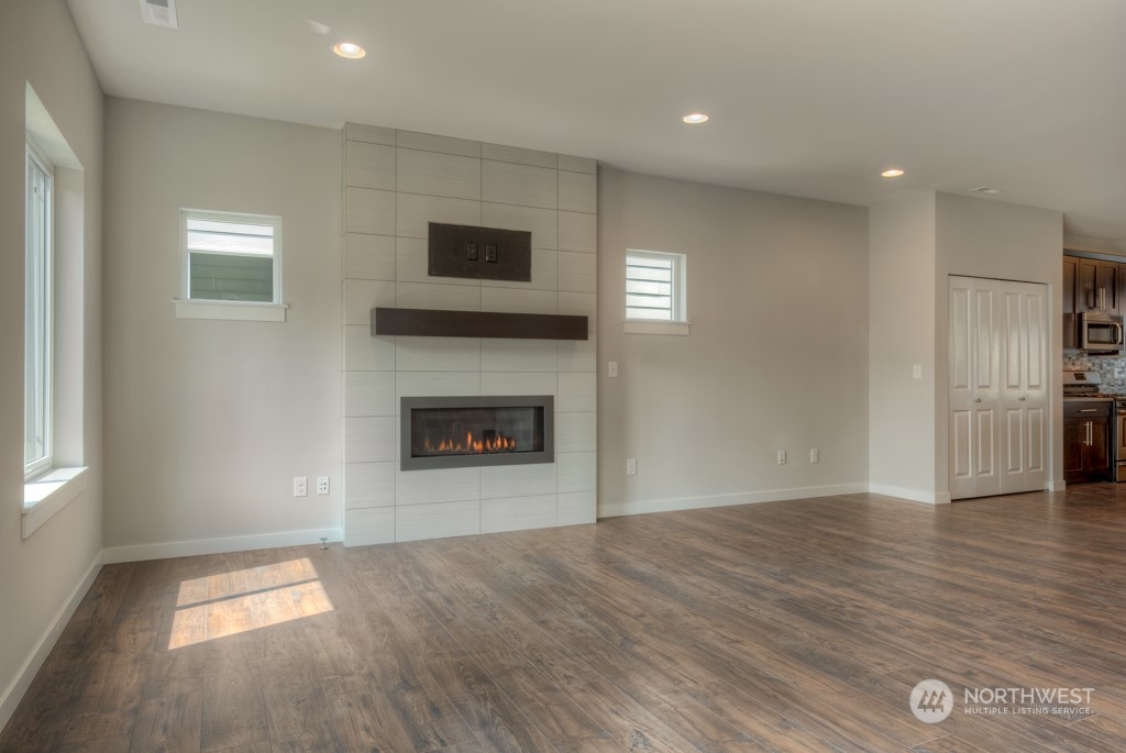 307 207th Street Southeast, Unit EH08 Bothell, WA 98012 - Photo 23 of 26
