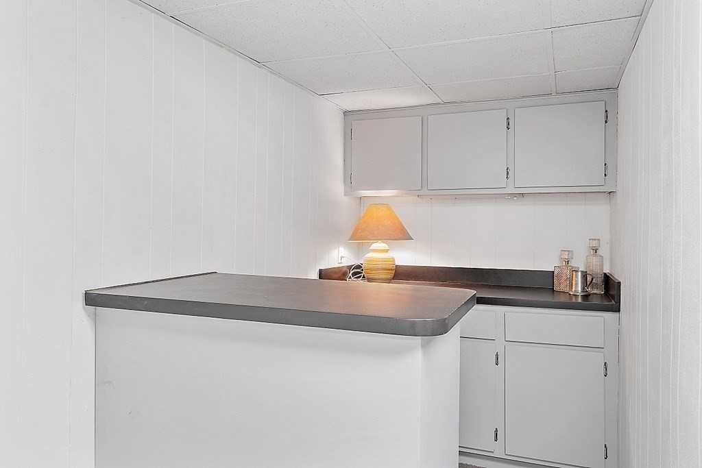 11 Robin Hill Road Chelmsford, MA 01824 - Photo 37 of 42 Gallery Image 37