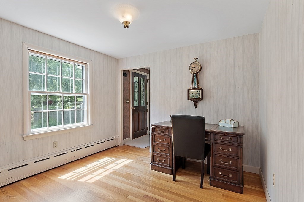 11 Robin Hill Road Chelmsford, MA 01824 - Photo 10 of 42 Gallery Image 10
