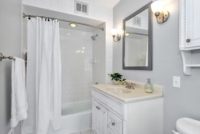 $625,000 | 11-15 Kings Beach Terrace, Unit 15, Swampscott, MA 01907