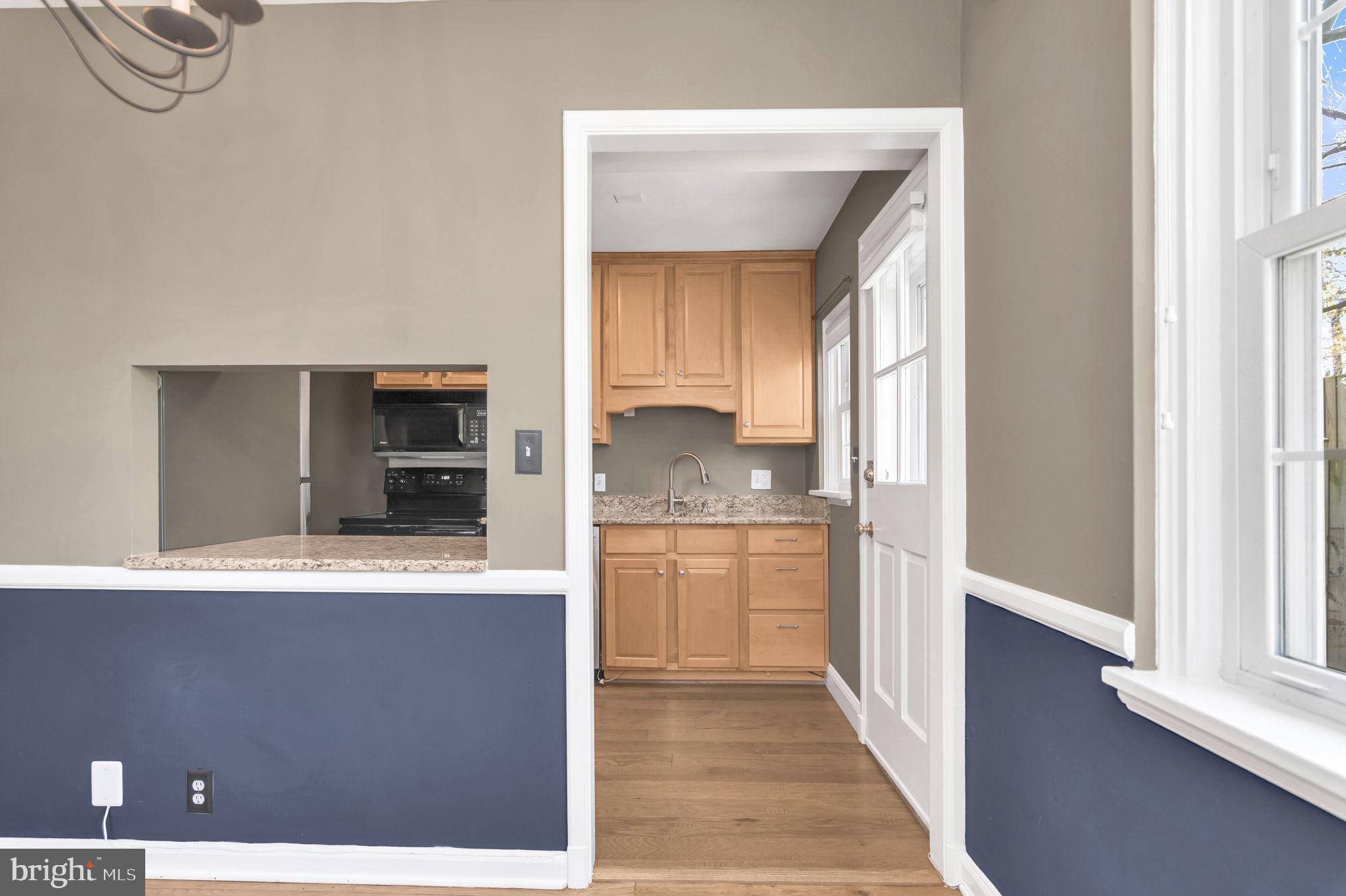 4237 32nd Road South Arlington, VA 22206 - Photo 12 of 49