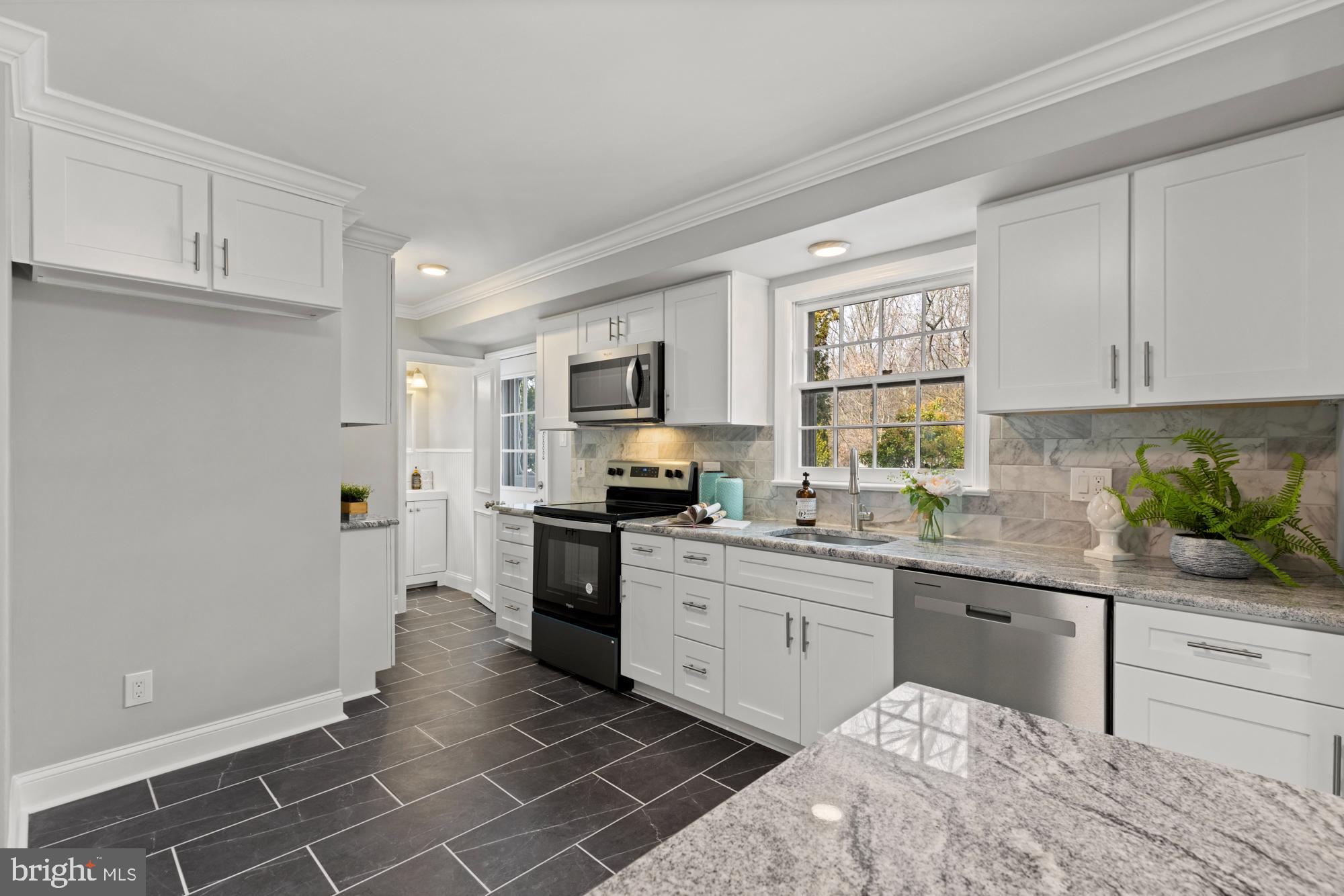 619 Graisbury Avenue Haddonfield, NJ 08033 - Photo 11 of 25 Kitchen