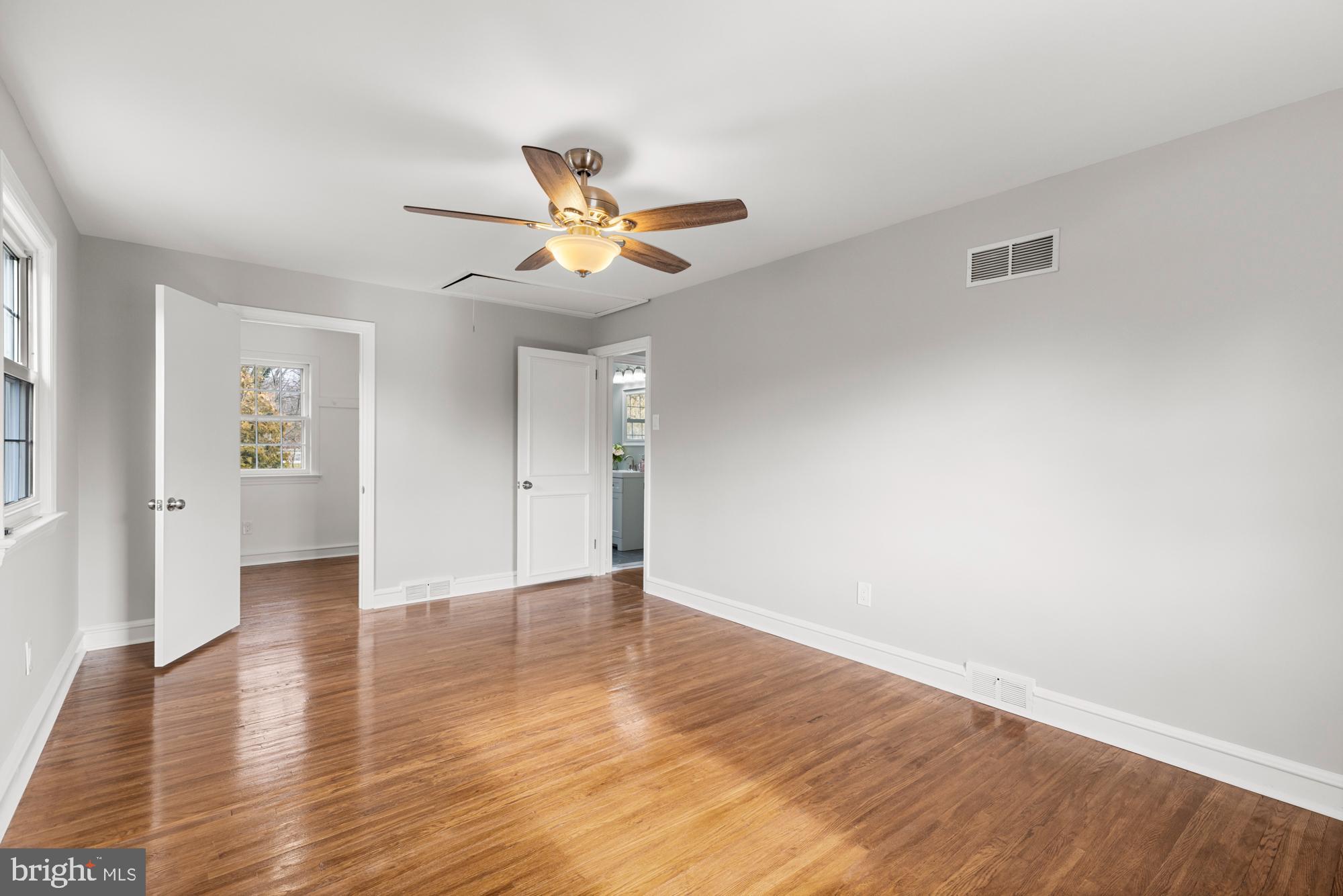 619 Graisbury Avenue Haddonfield, NJ 08033 - Photo 14 of 25 Primary Bedroom