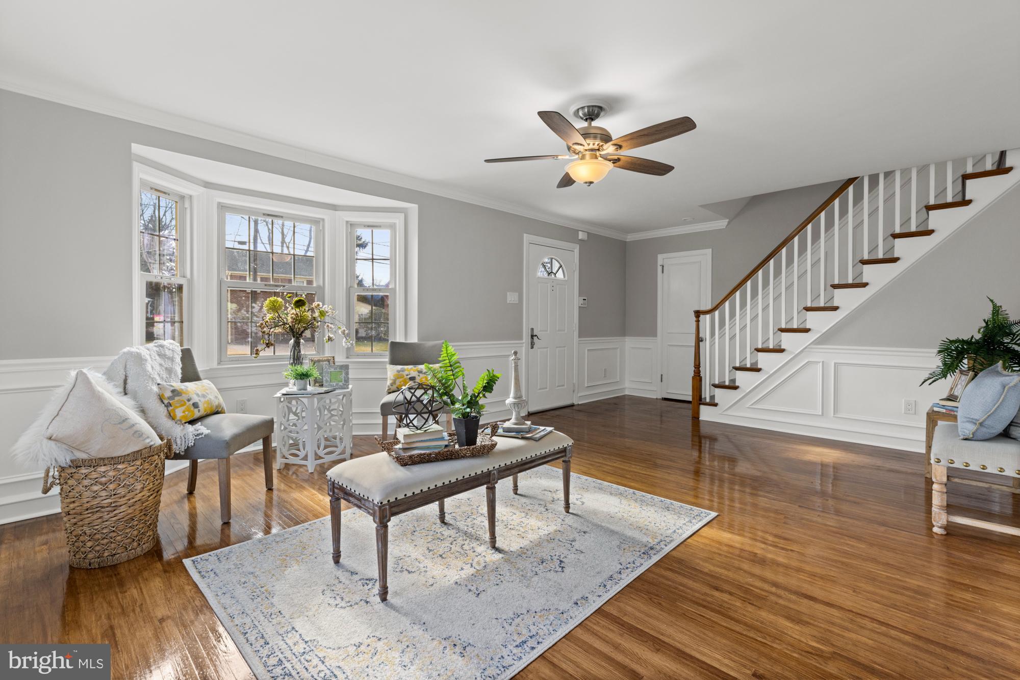 619 Graisbury Avenue Haddonfield, NJ 08033 - Photo 2 of 25 Living Room