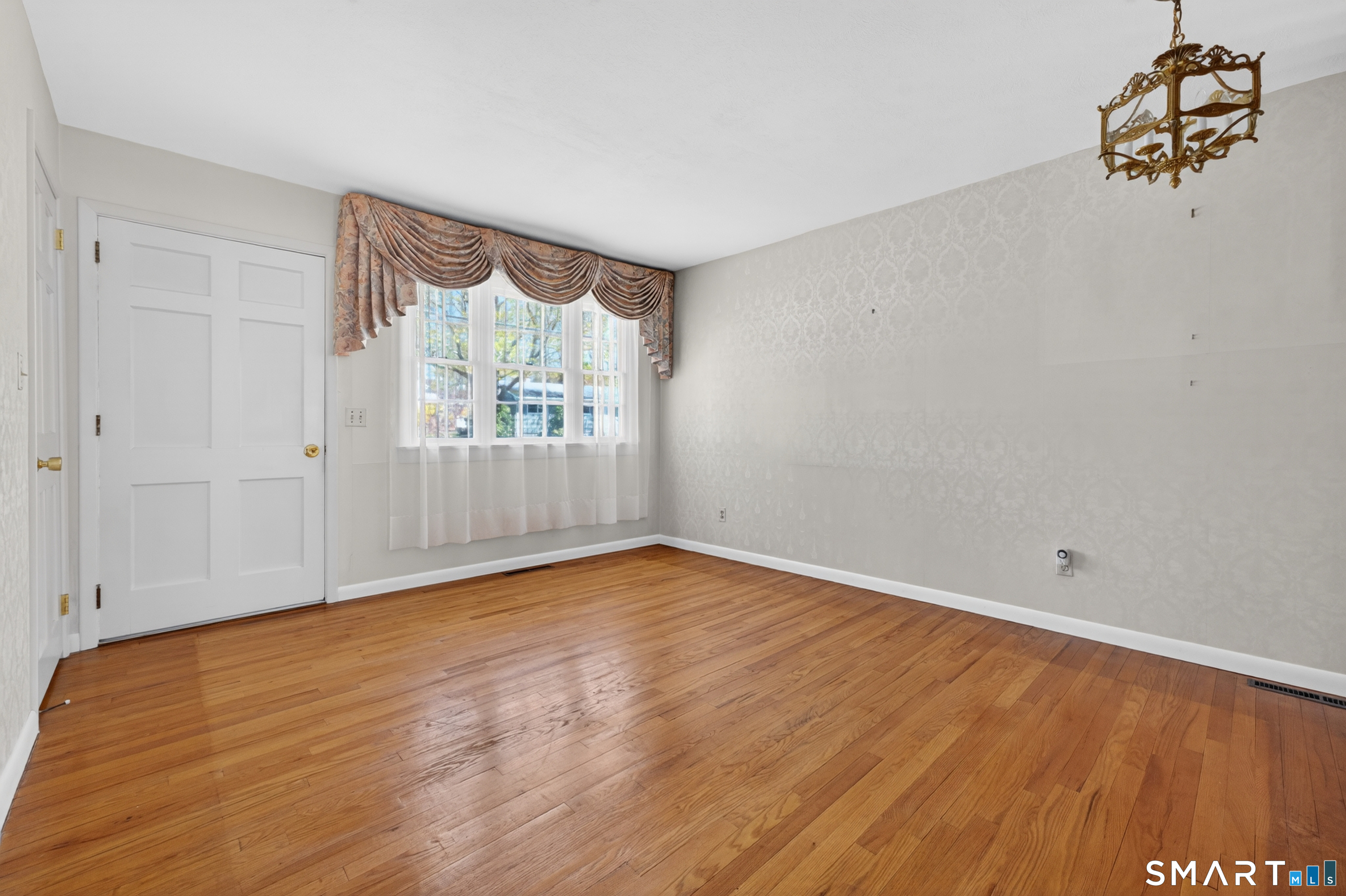 122 Indigo Street Groton, CT 06355 - Photo 12 of 42