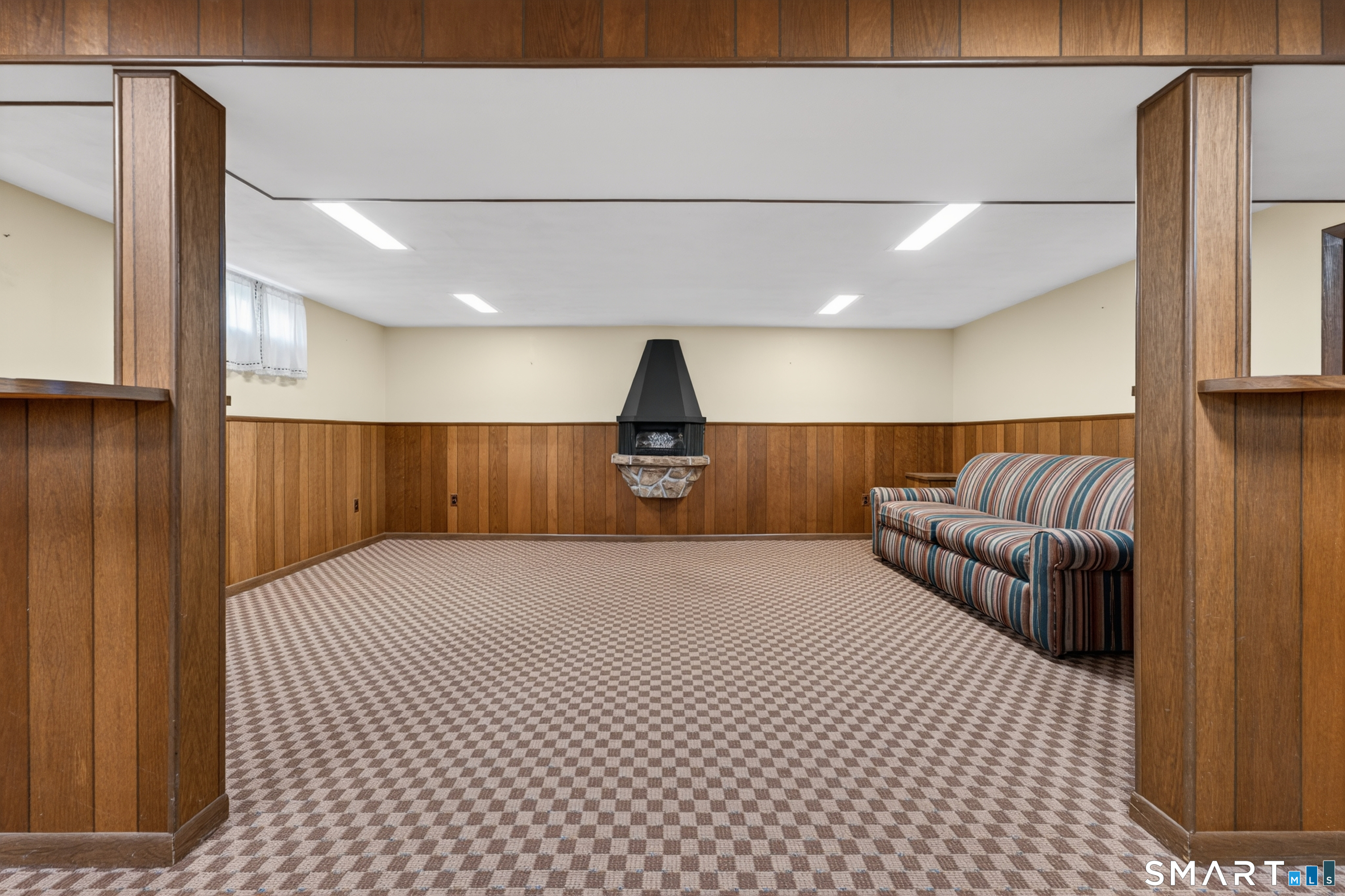 122 Indigo Street Groton, CT 06355 - Photo 34 of 42