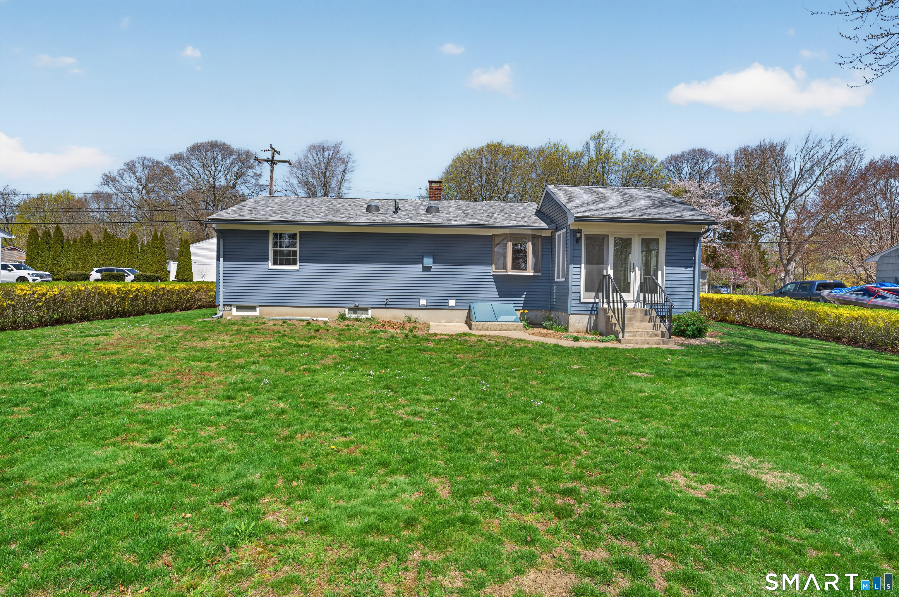 122 Indigo Street Groton, CT 06355 - Photo 9 of 42