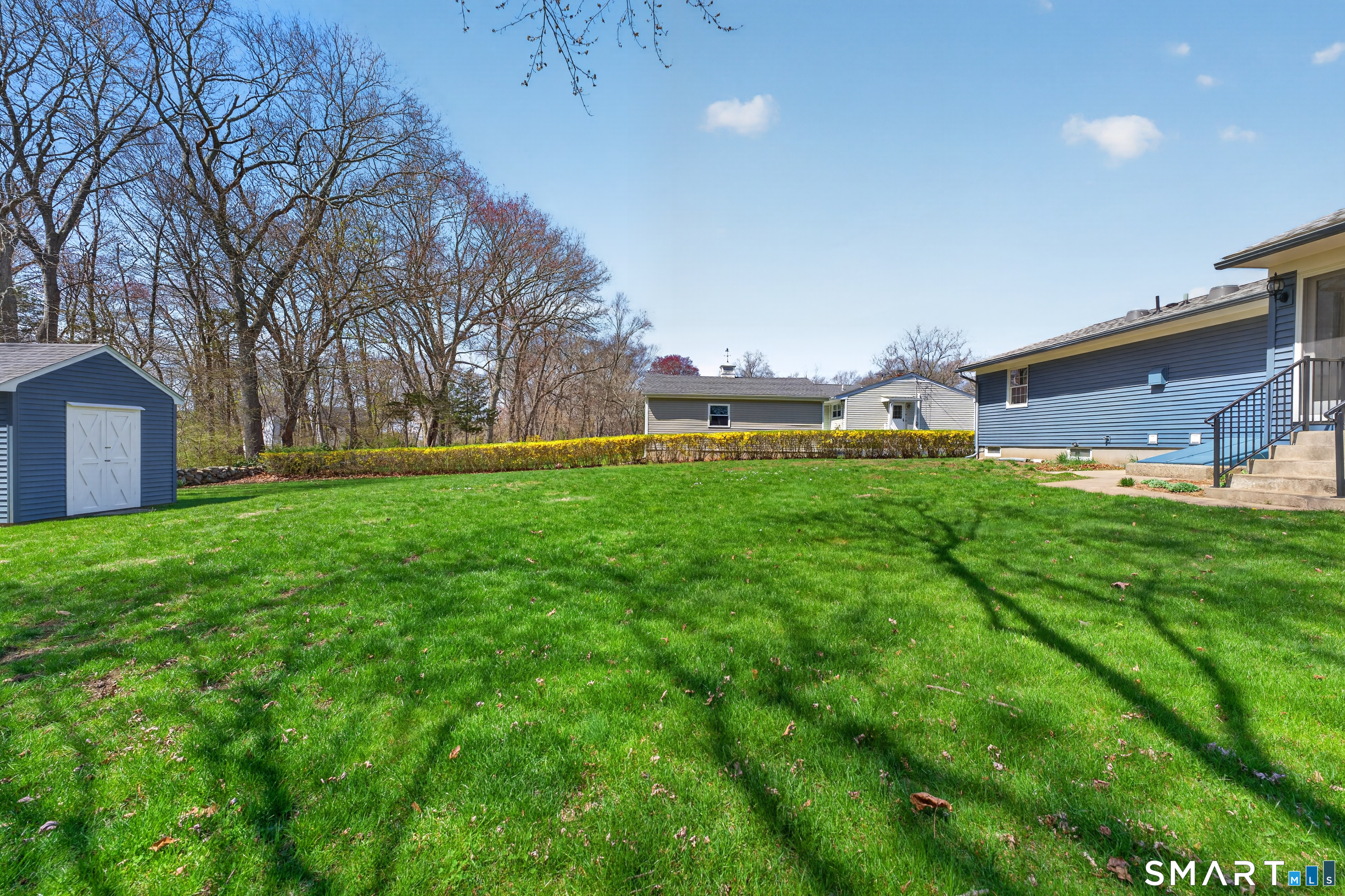 122 Indigo Street Groton, CT 06355 - Photo 10 of 42