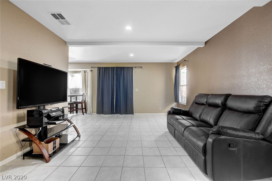 2632 Shakespeare Road Las Vegas, NV 89108 - Photo 11 of 50 Gallery Image 11