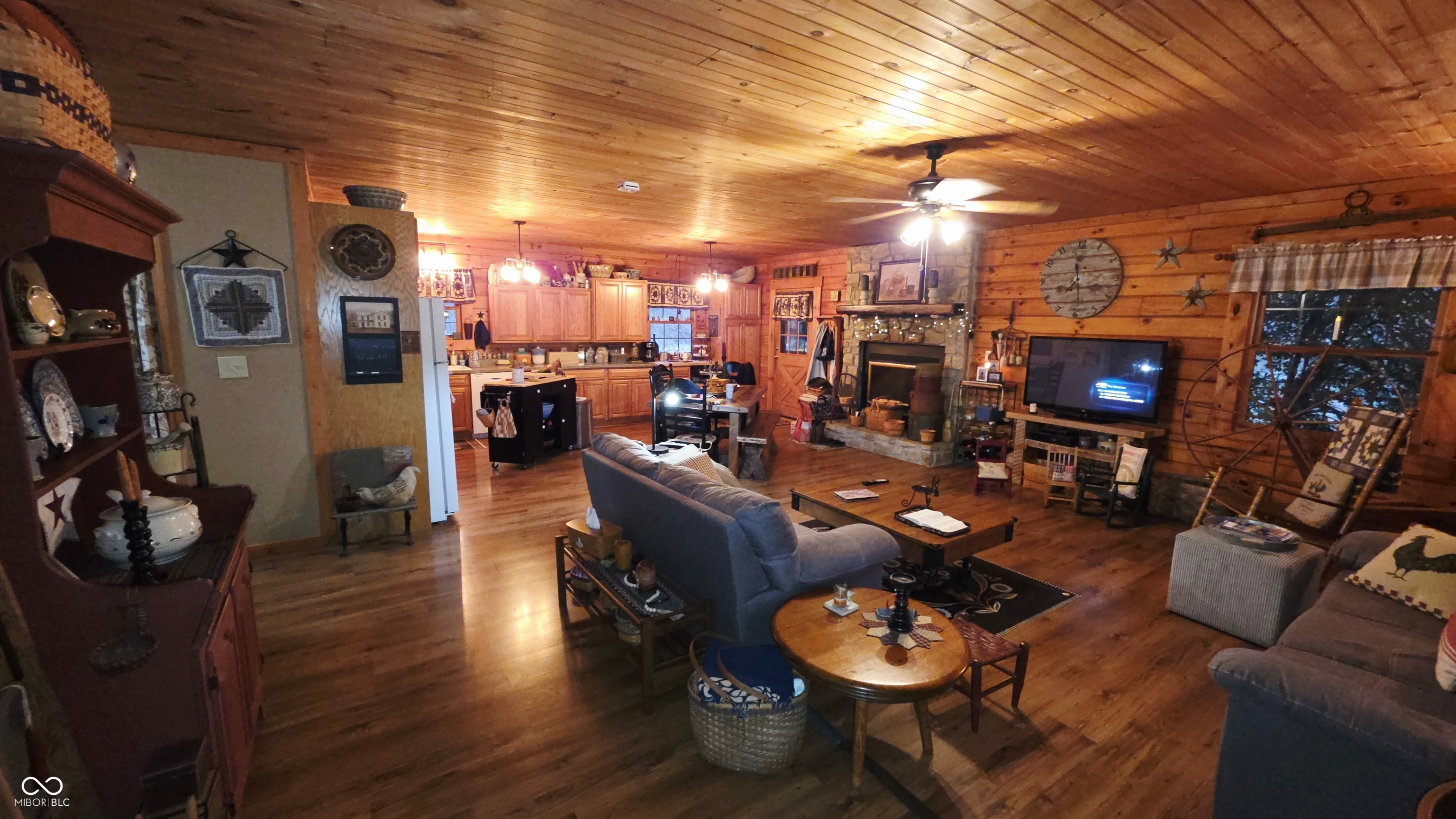 964 Rabbit Run Martinsville, IN 46151 - Photo 8 of 19