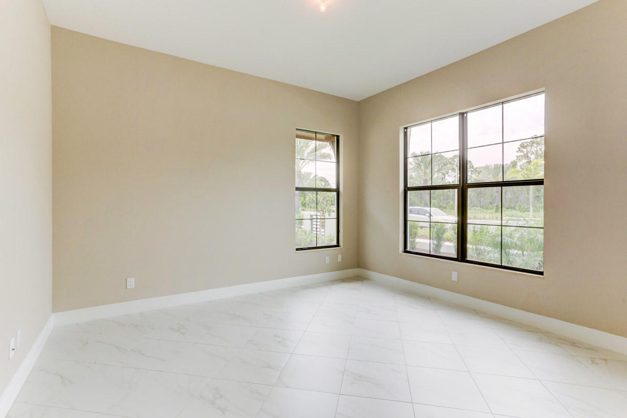 5013 Grandiflora Road Palm Beach Gardens, FL 33418 - Photo 3 of 30 Lot 15 5013 Grandiflora Den