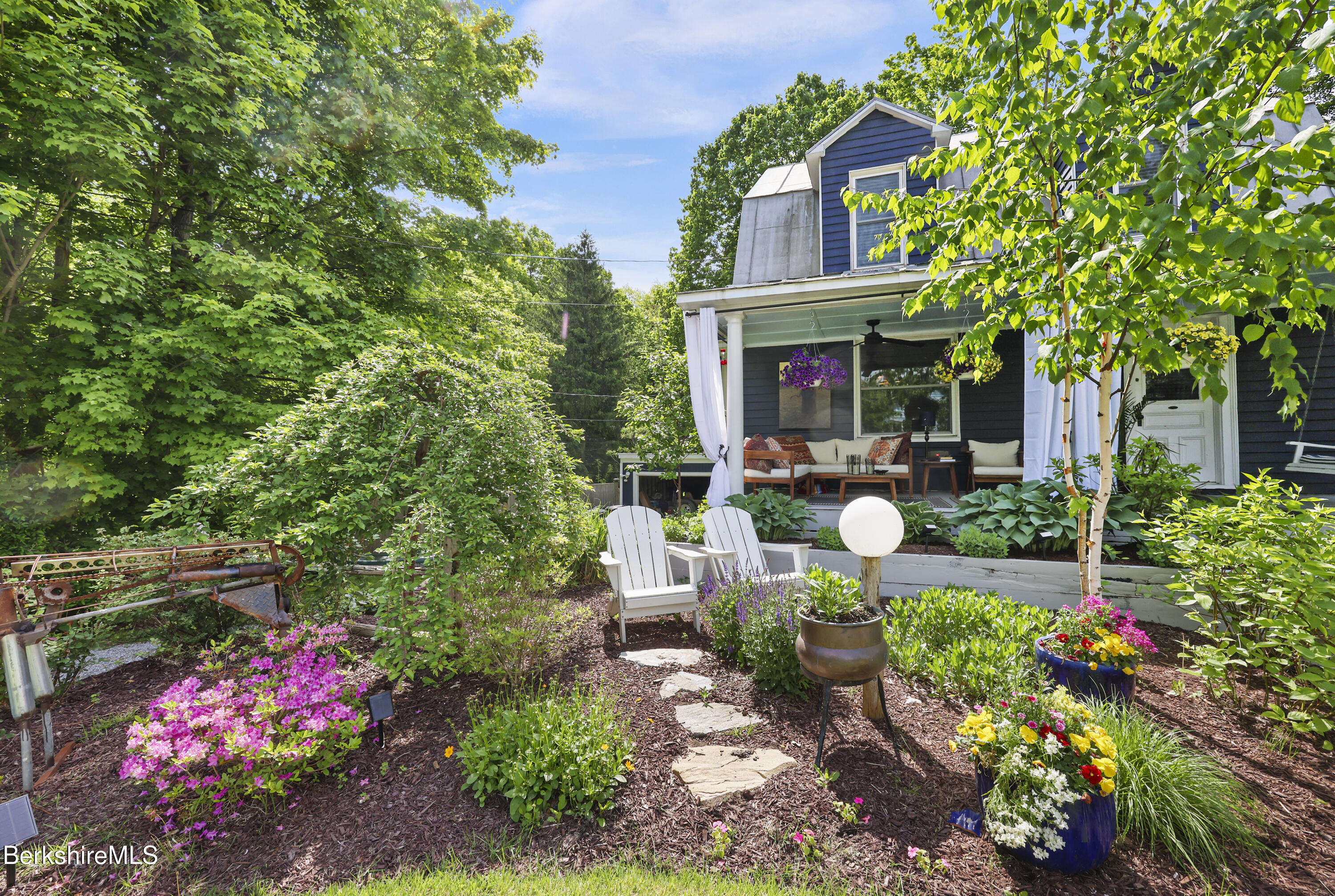 4 Lenox Road West Stockbridge, MA 01266 - Photo 3 of 42 30 Exterior Front