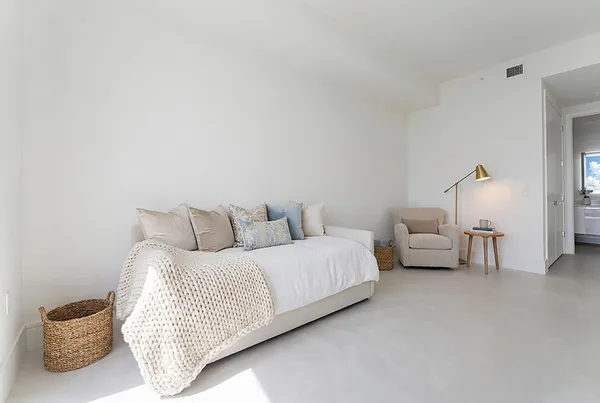 $6,000 | 220 Lake Shore Drive, Unit 1011, Lake Park, FL 33403