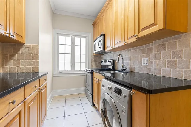 $1,645 | 2117 West Dekle Avenue, Unit B1, Tampa, FL 33606