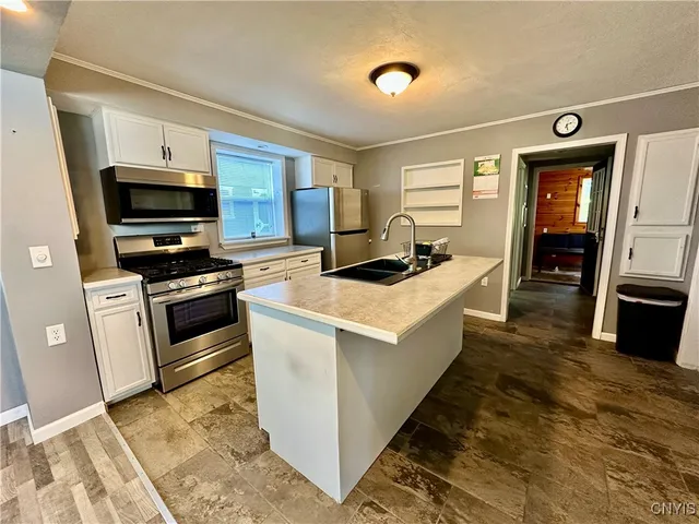 $219,900 | 286 West 7th Street, Oswego, NY 13126