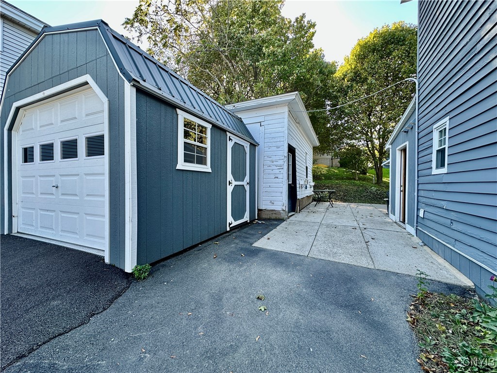 286 West 7th Street Oswego, NY 13126 - Photo 4 of 40