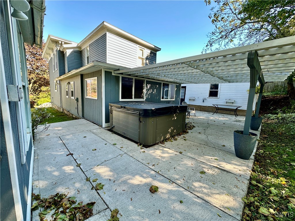 286 West 7th Street Oswego, NY 13126 - Photo 5 of 40