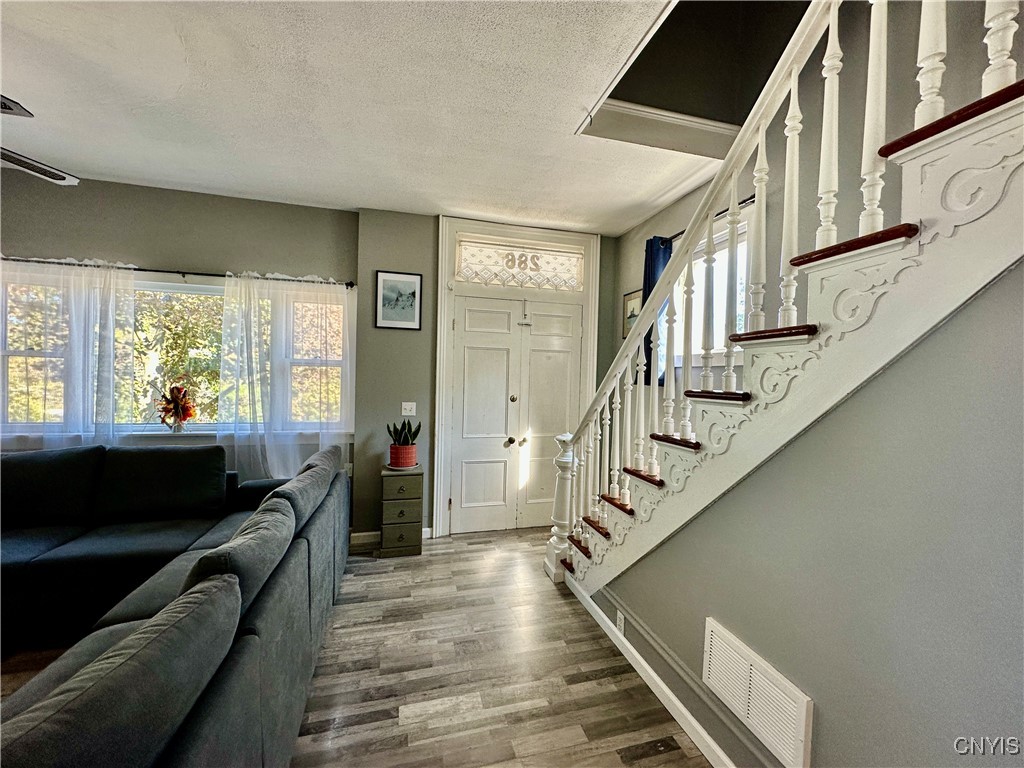 286 West 7th Street Oswego, NY 13126 - Photo 9 of 40