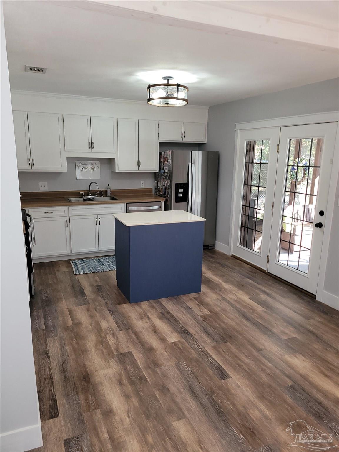 4661 Geiger Road Milton, FL 32583 - Photo 3 of 33 Gallery Image 3