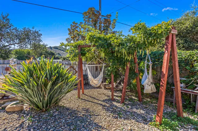 $879,000 | 265 Perkins Street, Los Alamos, CA 93440