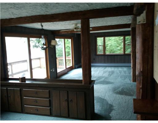 679 Nicolin Road Ellsworth, ME 04605 - Photo 17 of 25 Living Room.