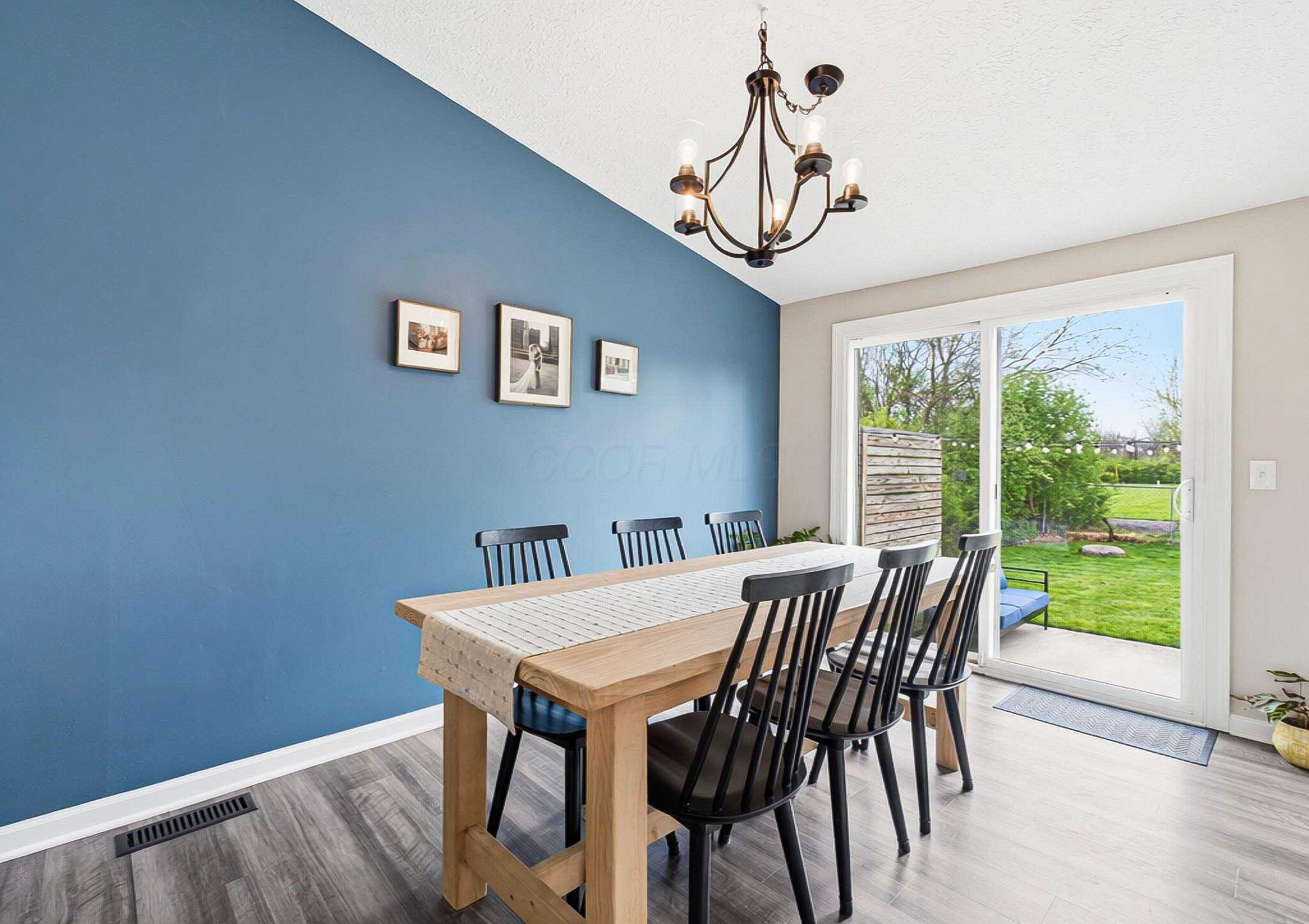 2949 Cortona Road Columbus, OH 43204 - Photo 11 of 38 Dining Room