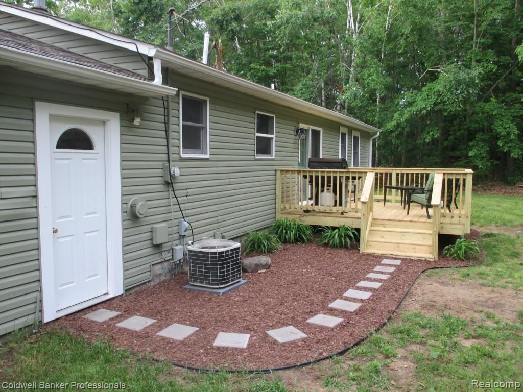 3395 Farnsworth Road Lapeer, MI 48446 - Photo 8 of 63 Farnsworth 3395 046.jpg