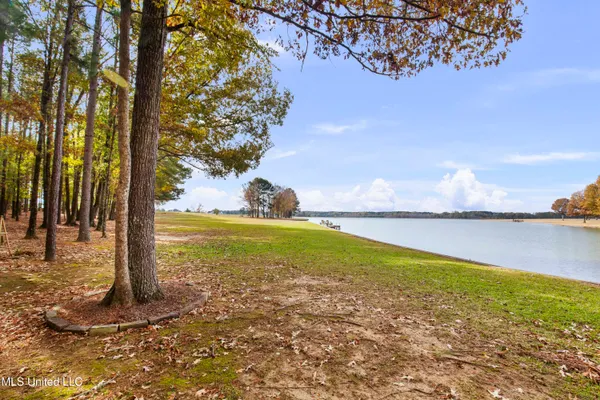 $705,000 | 101 Lakeshore Cove, Madison, MS 39110