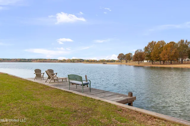 $725,000 | 101 Lakeshore Cove, Madison, MS 39110